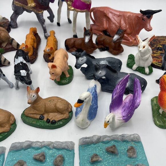Vintage Celluloid Animals, People & River Pieces Large Lot Of 40 Some Duplicates - Picture 9 of 16